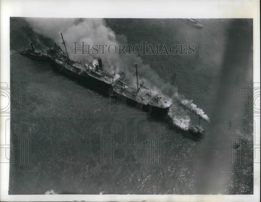 1941 Press Photo Aerial View Of Freighter Panuco On Fire