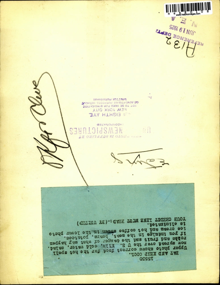 1925 Press Photo Upper Photo correct food for hot spell: Milk, Salad, Fruit