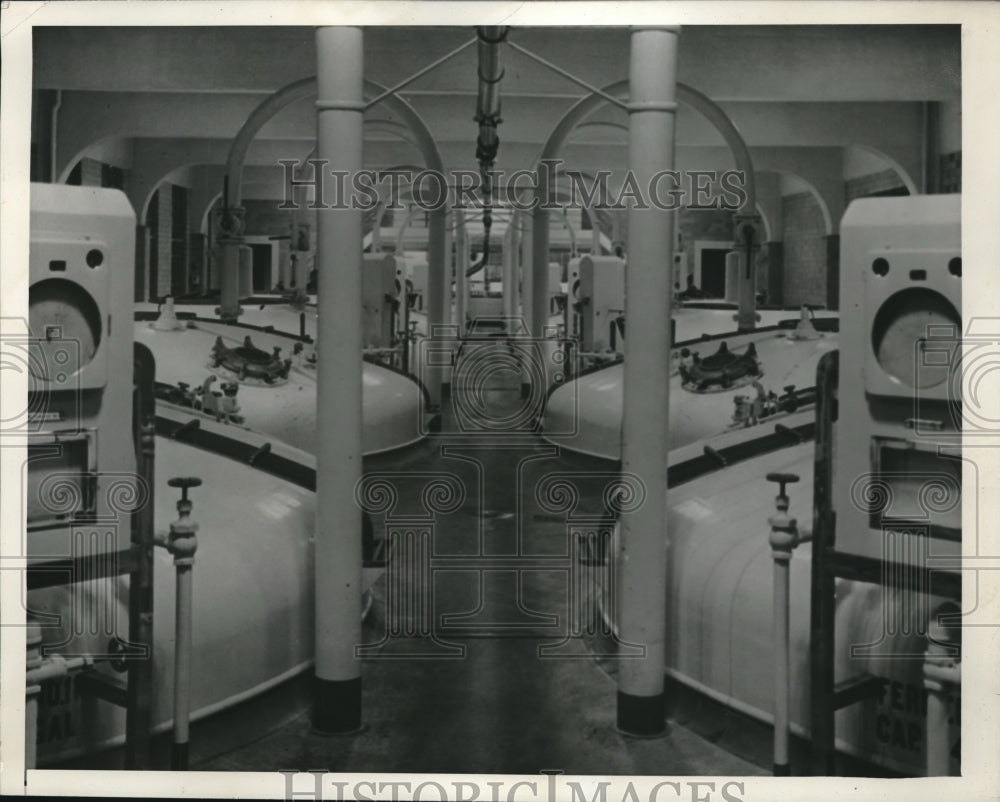1942 Press Photo Making Alcohol In Manufacturing Complex- Historic Images