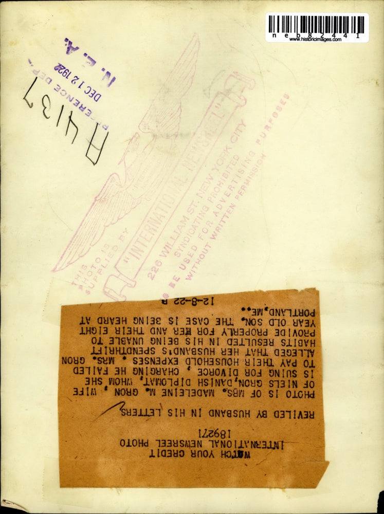 1922 Press Photo Mrs. Madeleine M. Gron suing for Divorce