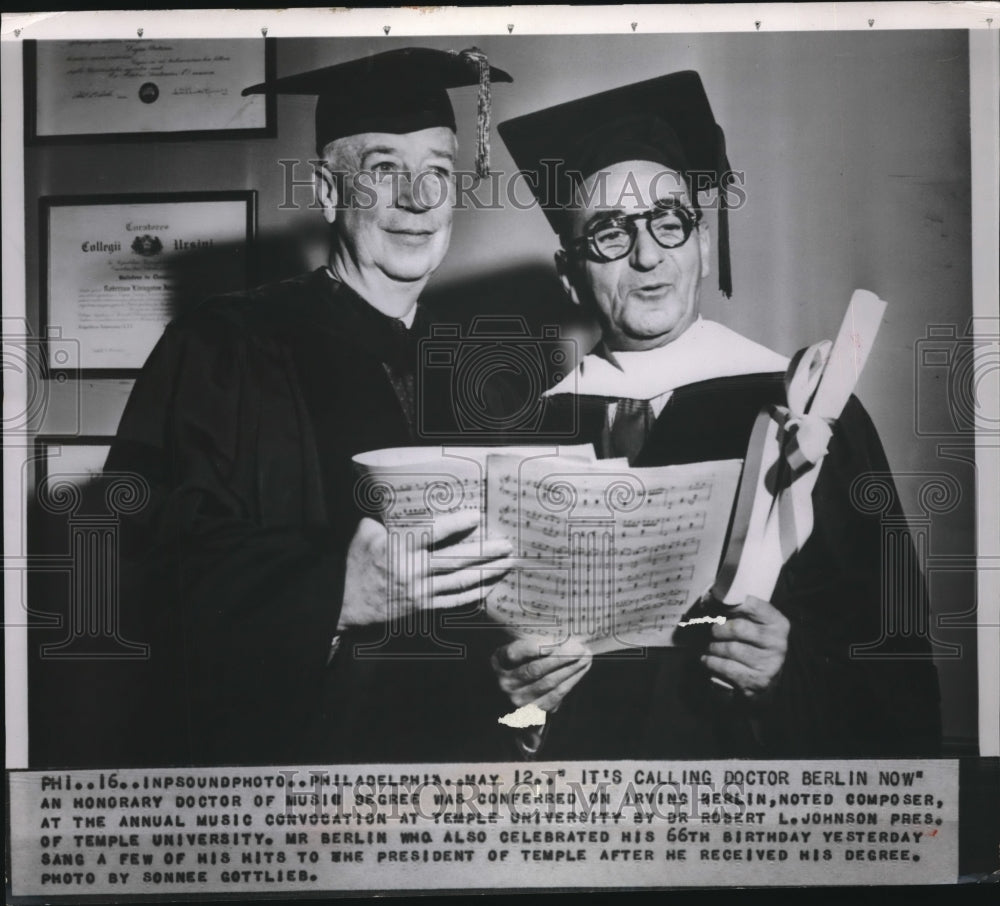 1954 Press Photo Phila.PA. Composer Irving Berlin gets degree fromTemple Univ