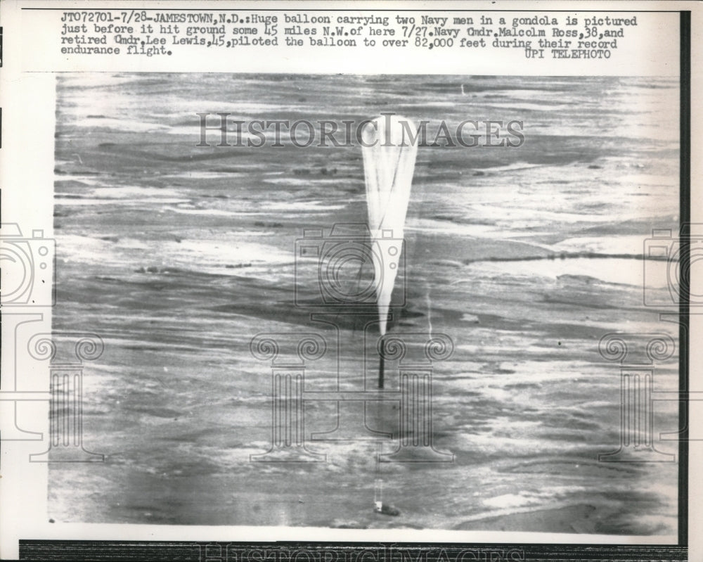 1958 Press Photo Balloon Carrying Navy Men in Gondola Cmdr. Malcolm Ross- Historic Images