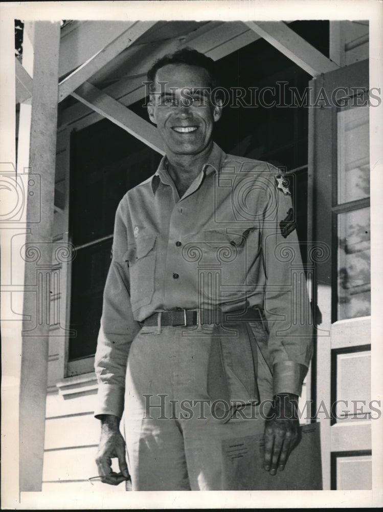 1945 Press Photo St Louis, Mo Sgt Karl McGuire of Chicago at Jefferson barracks- Historic Images