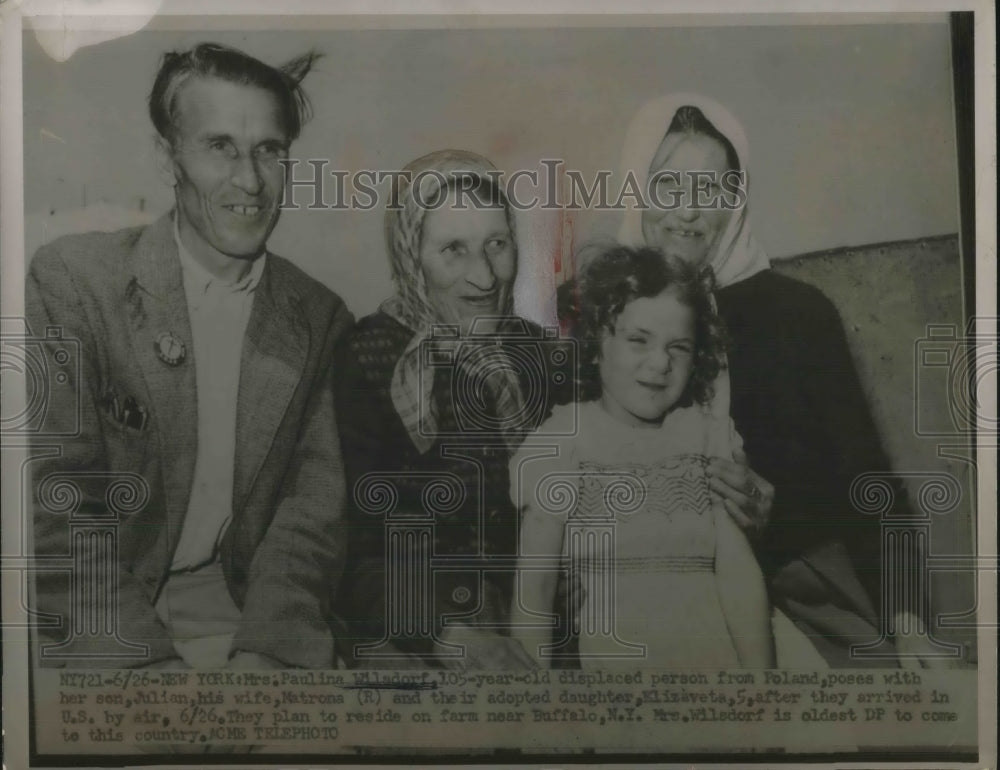 1951 Press Photo Paulina Wilasdorf w/ his son Julian, his wife Matrona - Historic Images