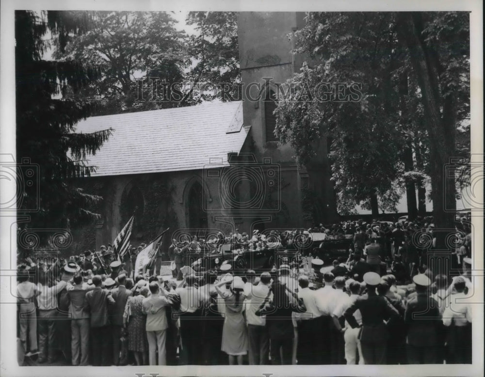 1930 Press Photo  NY St James  Church as King George &amp; Pres Roosevelt meet- Historic Images