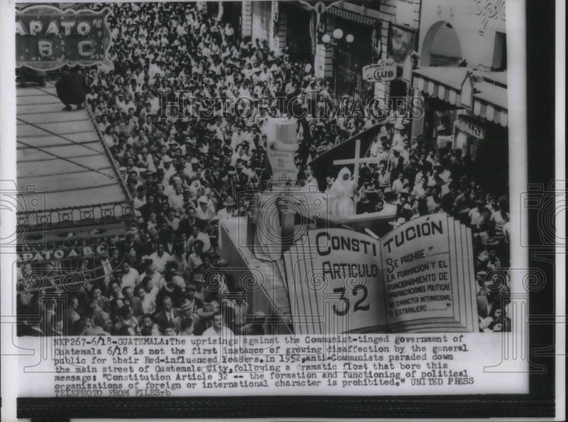 Load image into Gallery viewer, 1954 Press Photo Guatemala, uprising against Communist govenrment - neb91540

