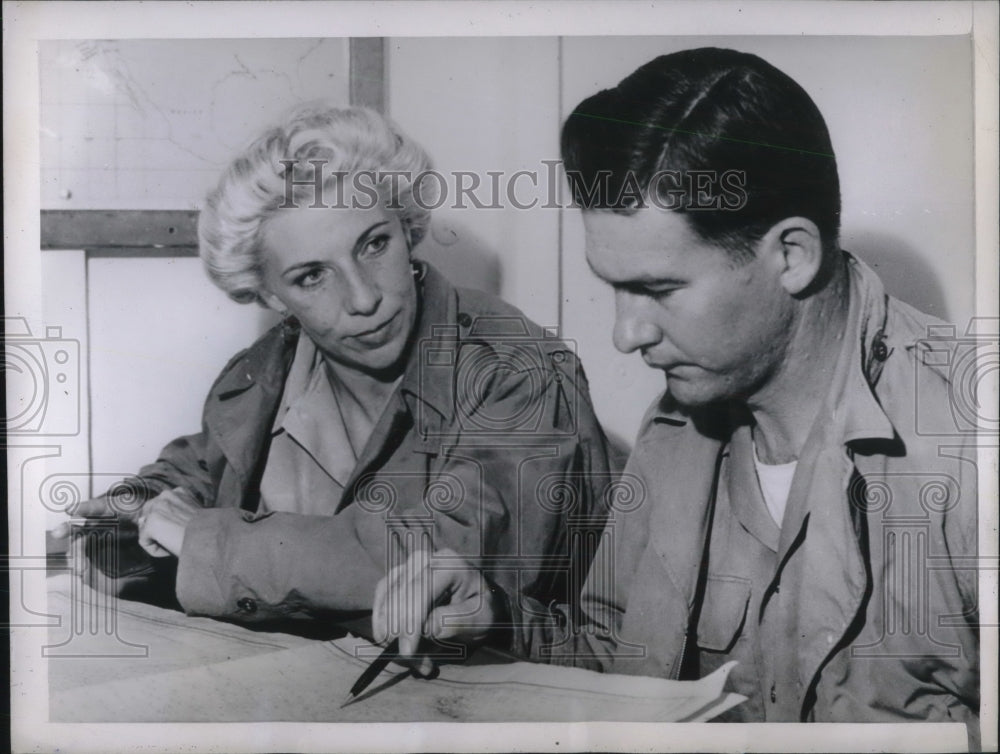 1945 Press Photo Tony Jones Poetess J.R. O&#39;Connor - Historic Images