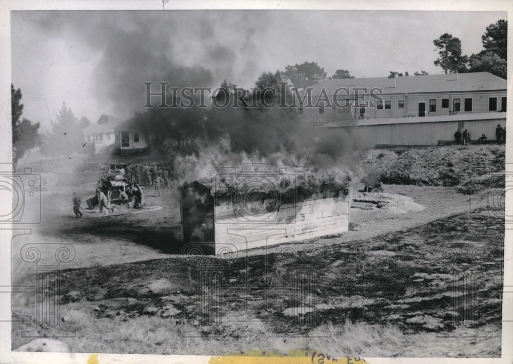 1945 Press Photo Monterey, Calif. military firefighting training at Presidio- Historic Images