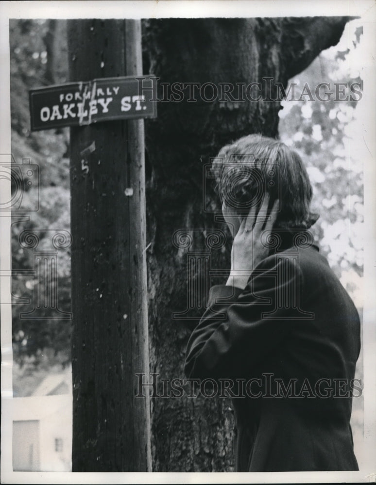 1957 Press Photo Mrs. William O'Brien Street Sign