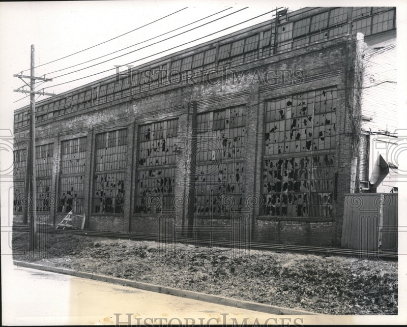 Load image into Gallery viewer, 1941 Press Photo Broken Windows Allis-Chalmers Plant By Strikers Milwaukee, WI
