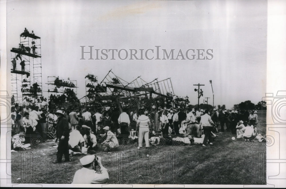 1960 Press Photo Collapsed Stand at 500-Mile Speedway Track