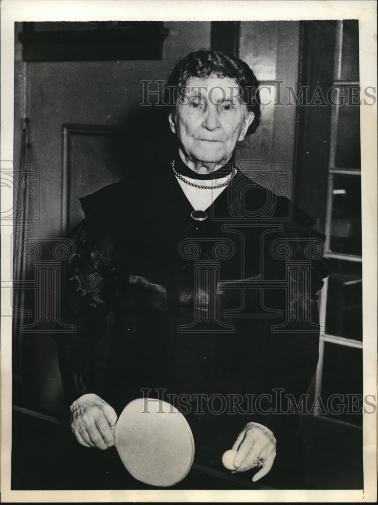 1934 Press Photo Mrs. N.G. Muncey Ocean Trip to Catalina Islands 94th Birthday