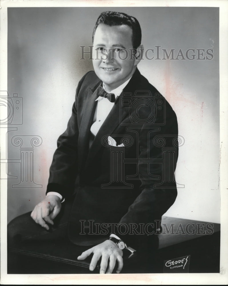 Press Photo Bill Bachin