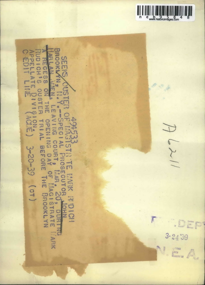 1939 Press Photo Special Prosecutor John Harlan Amen Leaving Court During Recess