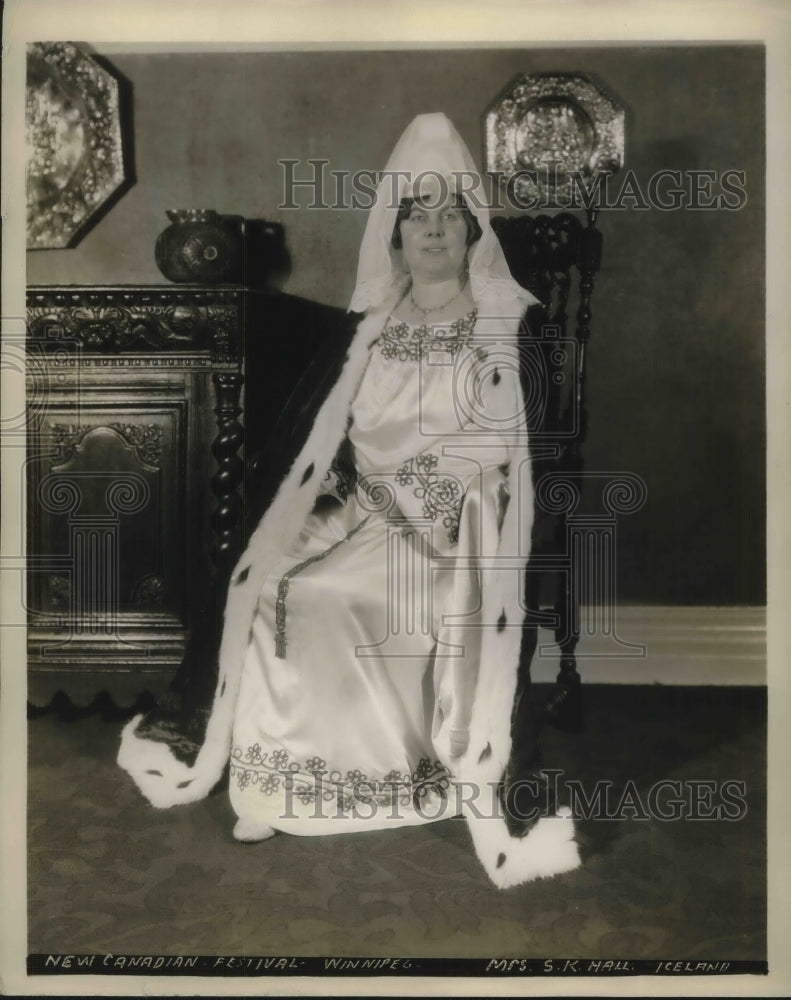 1928 Press Photo Mrs. Sk Hall Of Canade Sitting In Chair - neb96156