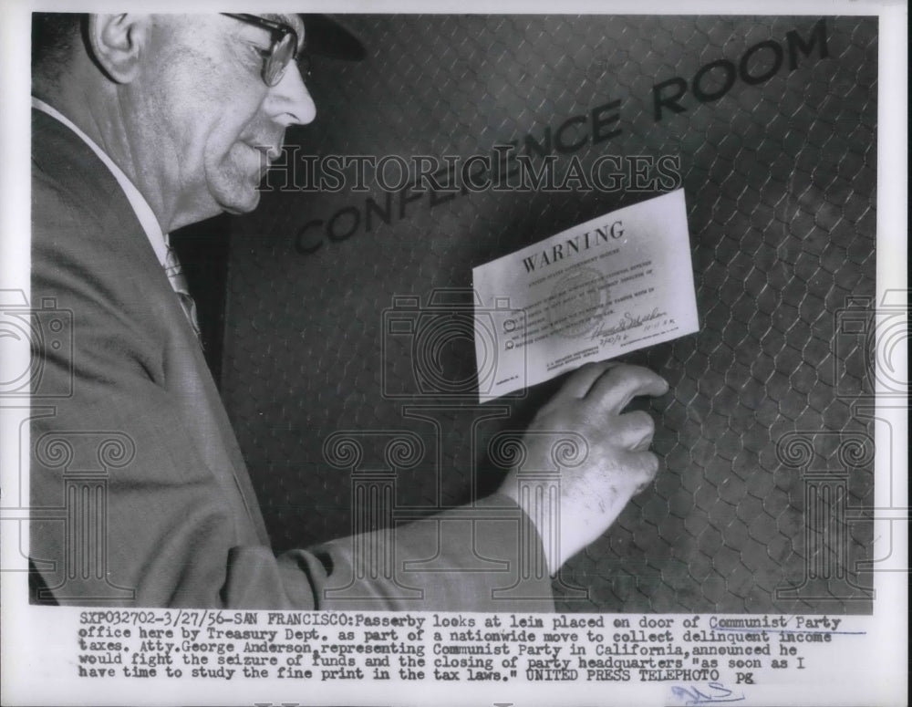 1956 Press Photo Communist Party Office Raid For Unpaid Taxes San Francisco - Historic Images