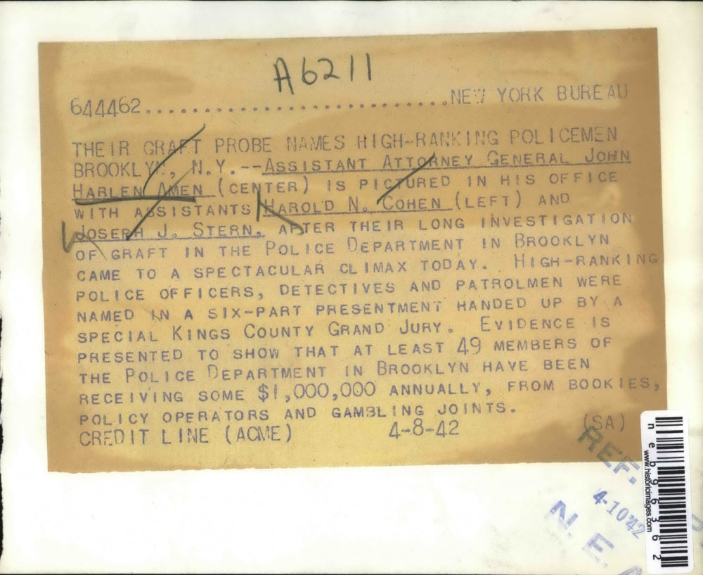 1942 Press Photo Asst Atty Gen John Harlen Amen With Assistants - neb96362