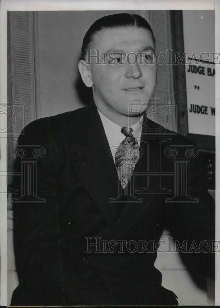 1938 Press Photo George Kukovac Motorcycle Messenger in Federal Court - Historic Images