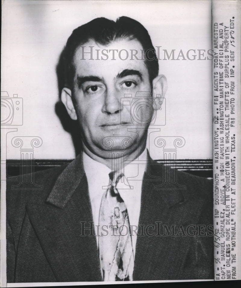 Load image into Gallery viewer, 1952 Press Photo Captain Manuel Gonzalez Aritime Official Arrested by FBI
