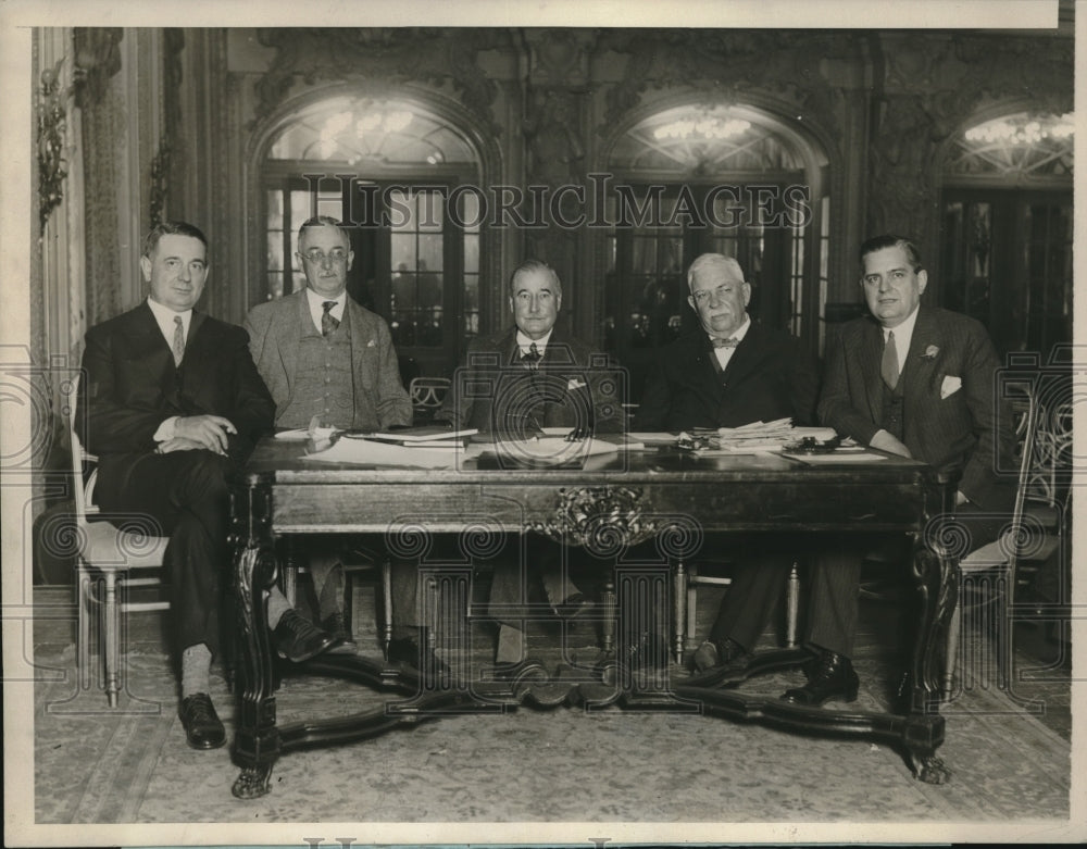 1929 Press Photo Associated Press meeting at Hotel Waldorf Astoria, NY- Historic Images