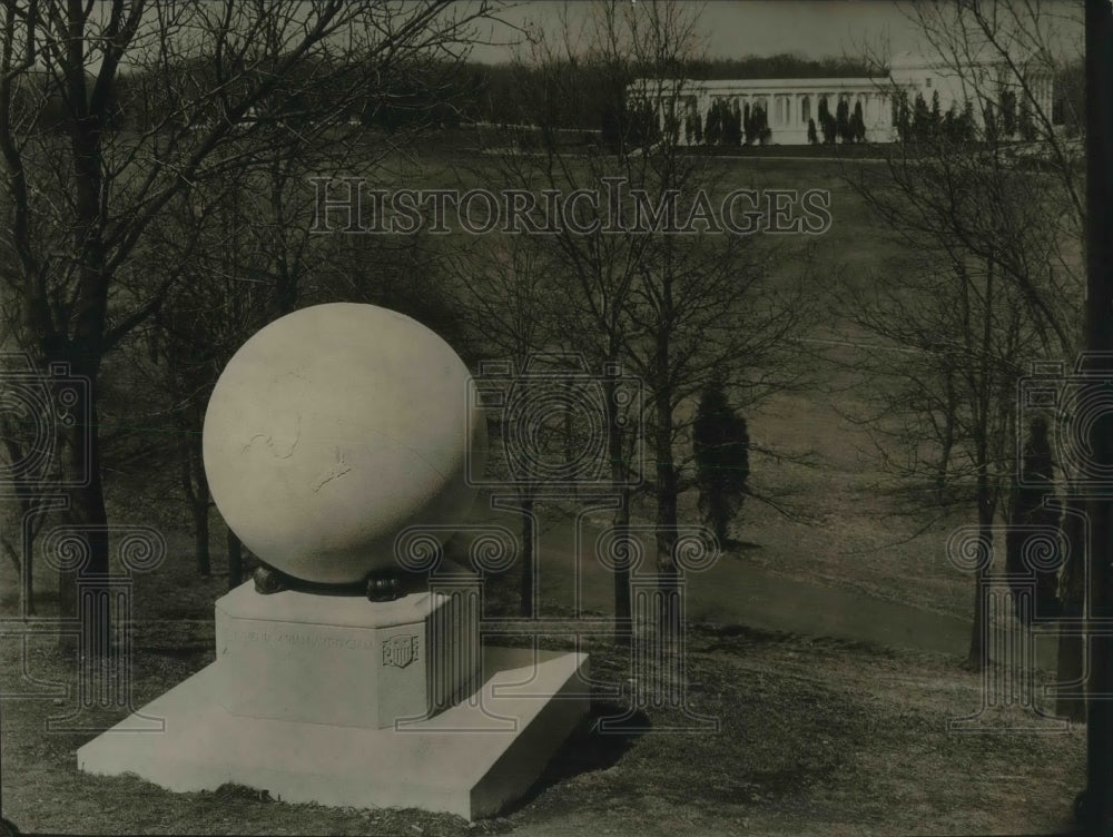 1922 Press Photo Rear Admiral Robert E. Peary Arlington national cemetary