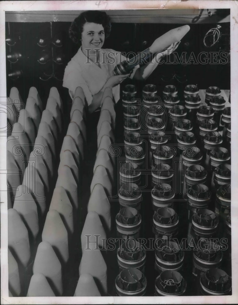 1951 Press Photo Inspector Ann Quaglia Inspects Missiles Made by Ford Motors- Historic Images