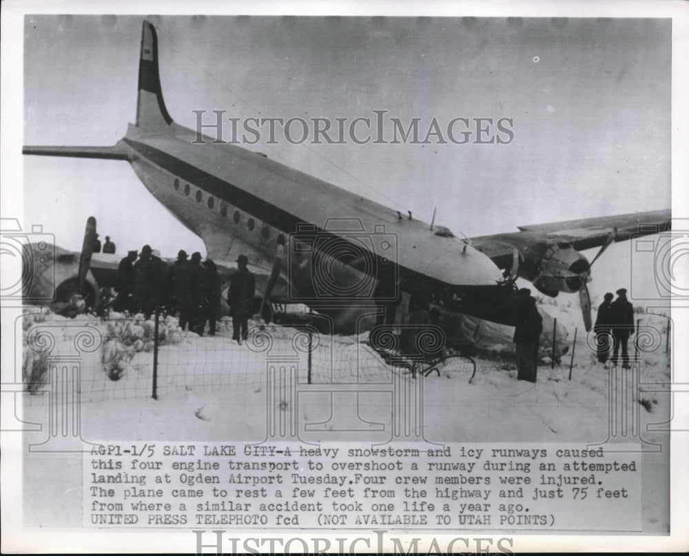 1951 Press Photo Salt Lake City, Utah transport plane skids off runway in snow- Historic Images