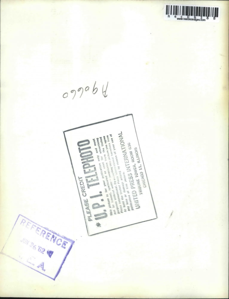 1962 Press Photo Cuban Family of Mr & Mrs Raual Chavez Reunited with Daughter