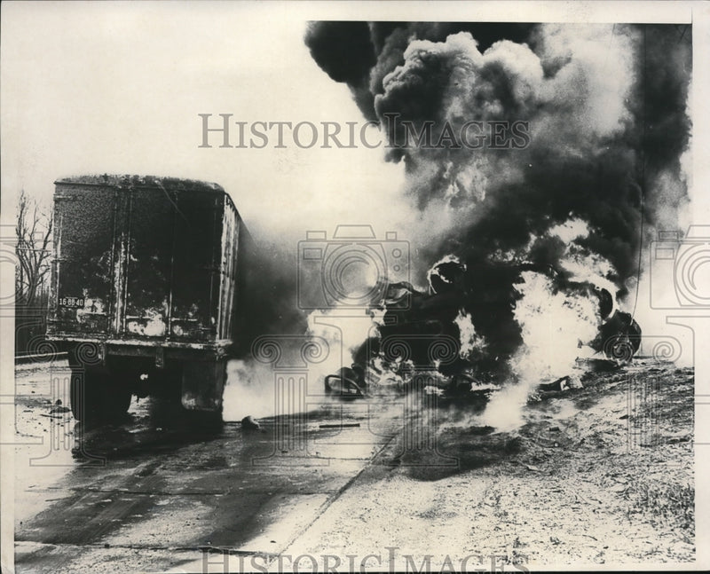 Load image into Gallery viewer, 1953 Press Photo Michigan City, Ind Burning gas truck &amp; schoolbus

