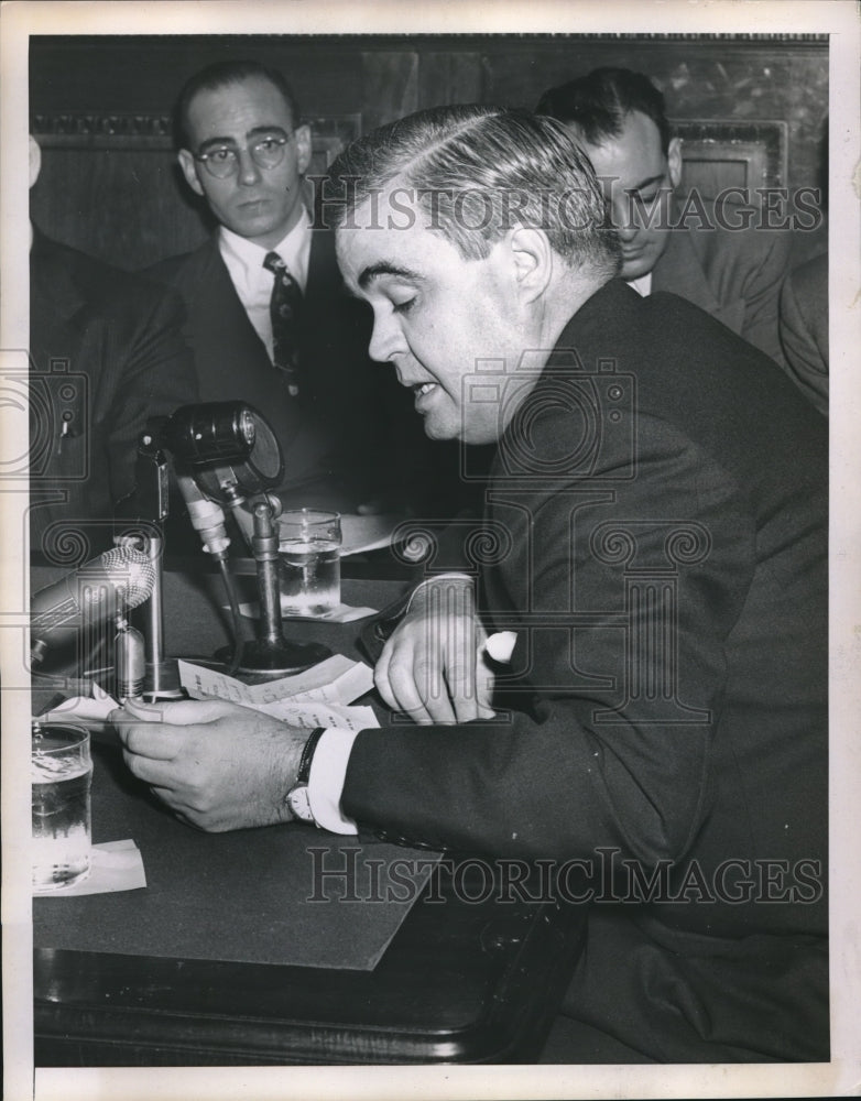 Load image into Gallery viewer, 1951 Press Photo Attorney Ross Bohannon Testifies Before Senate Panel
