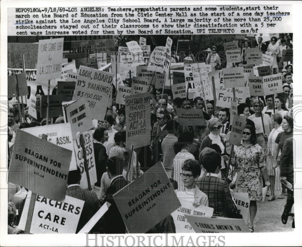 1969 Press Photo Teachers Strike Against LA city School Board- Historic Images