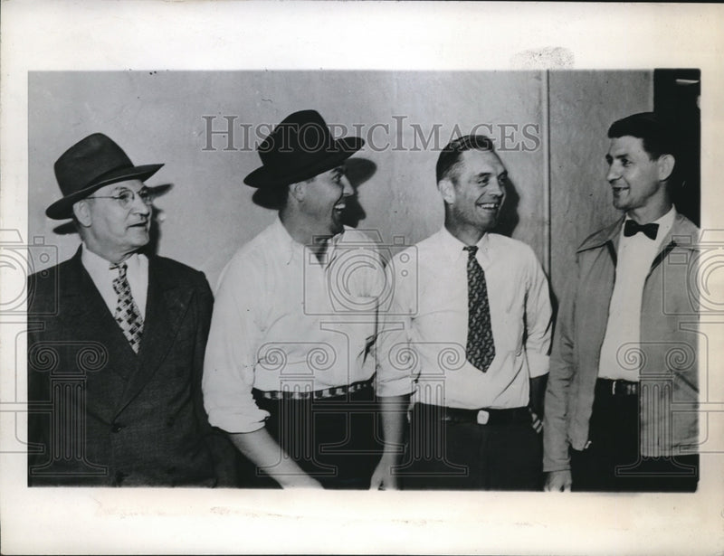 Load image into Gallery viewer, 1946 Press Photo Harry Wisler, Otis Neblett, Leverett Miller, and Harry Zabst
