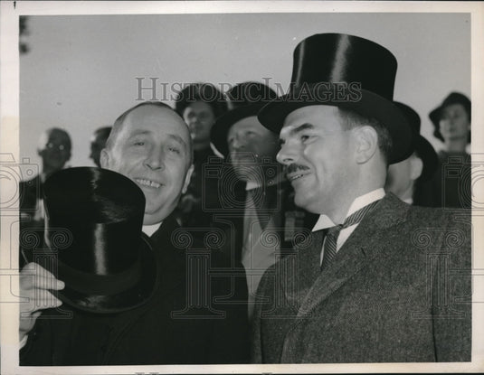 1939 Press Photo Sylvester Gruszka Polish Consul General DA Thomas Dewey NYC