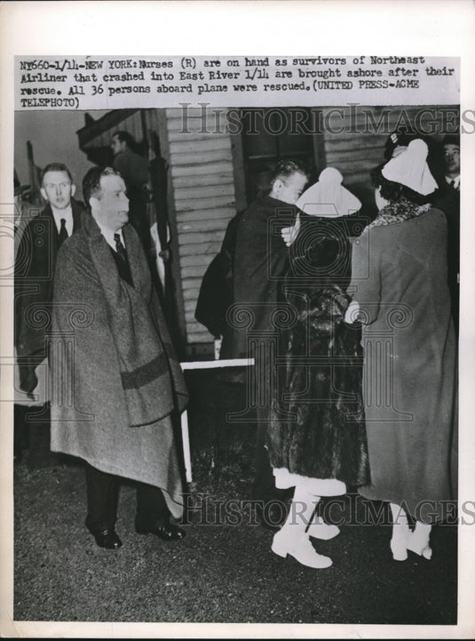 1952 Press Photo Survivors of Northeast Airliner are brought ashore after rescue