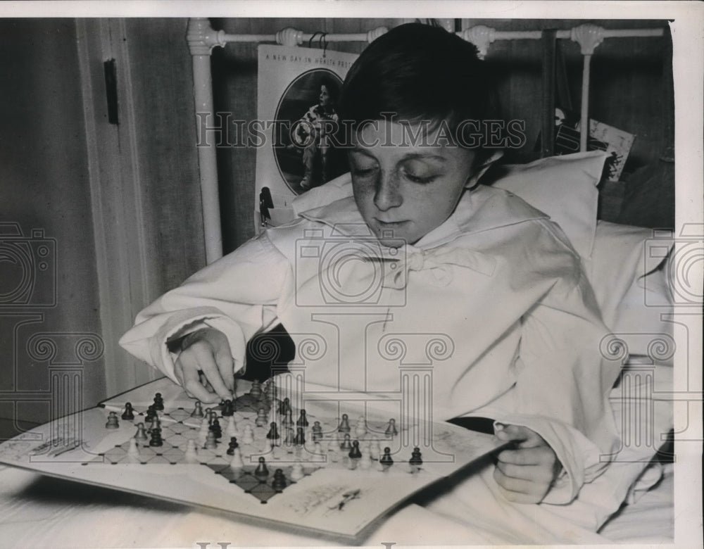 1938 Press Photo David R. Bunting at Age 11 Recovers From 52nd Fracture- Historic Images