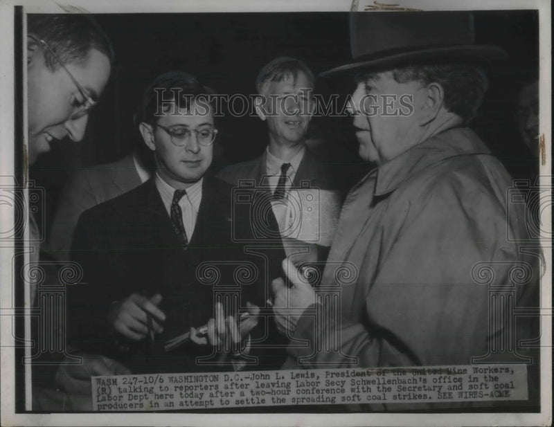 Load image into Gallery viewer, 1945 Press Photo John Lewis President United Wine Workers
