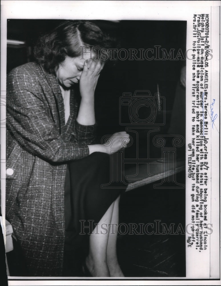 1960 Press Photo Teresa Brill Bries After Being Booked In Lincoln Heights Jail- Historic Images