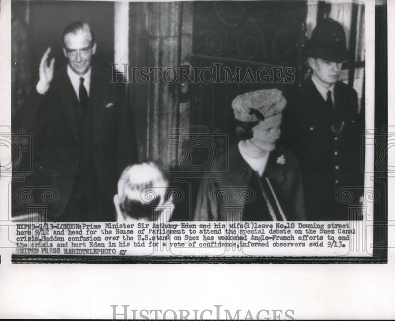 Load image into Gallery viewer, 1956 Press Photo British PM Anthony Eden and wide leave #10 Downing
