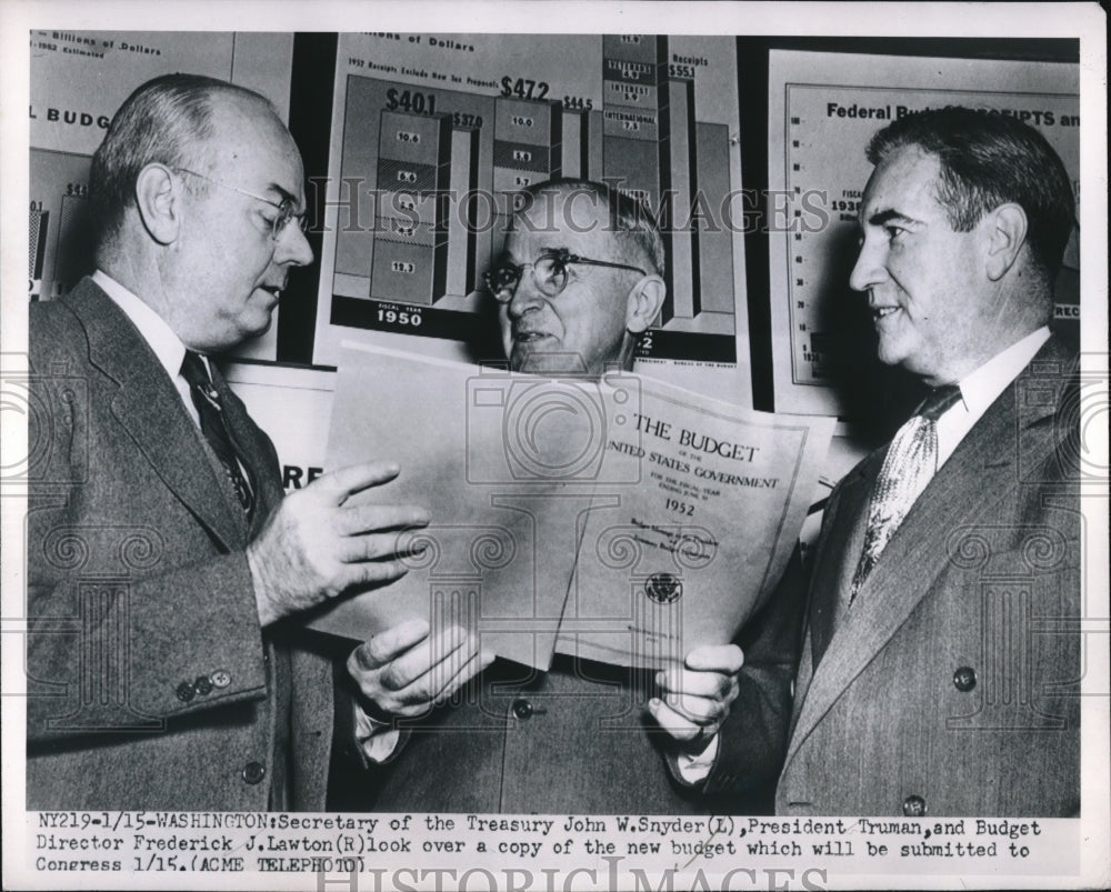1951 Press Photo President Truman Hashes Out The Budget With His Cabinet Members
