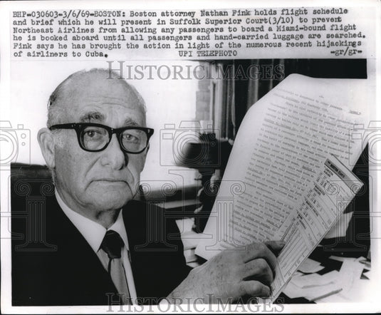 1969 Press Photo Nathan Fink Boston Attorney Presenting Brief on Airplane Issue