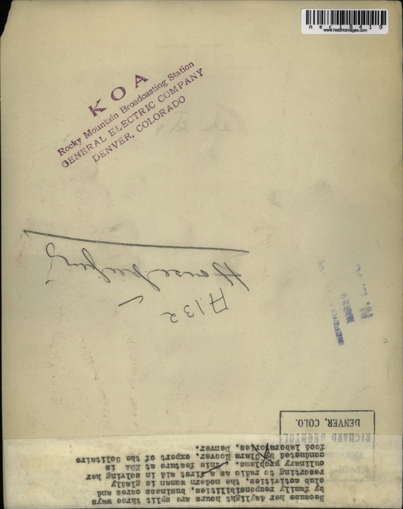 Load image into Gallery viewer, Press Photo Clara Hoover, solitaire Food Laboratories Housekeeping
