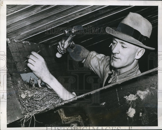 1941 Press Photo Cleveland Ohio Jimmy Lawless Carpenter