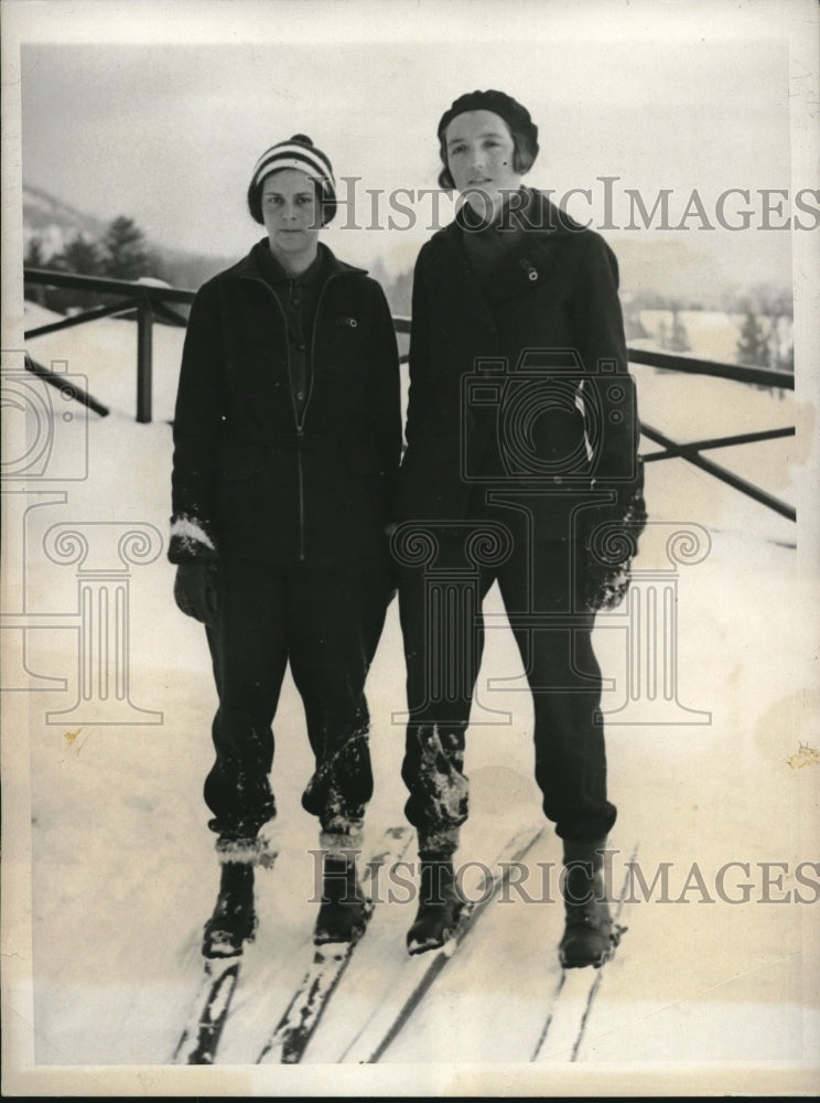 1932 Press Photo Mrs. John P. Chase and Miss Dorothy Powning of Boston Mass.
