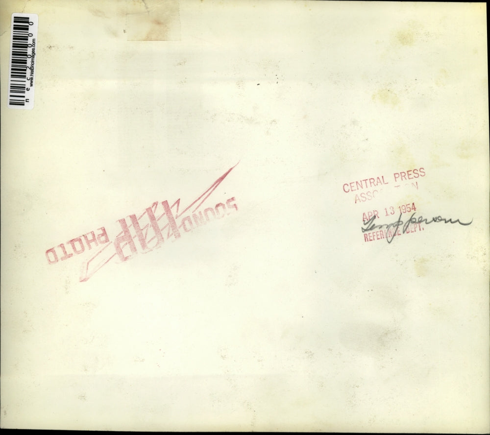 1954 Press Photo Brothers Constantin and Peter and Mother Lygia Georgescu