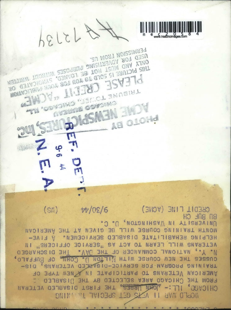 1944 Press Photo First disabled veteran John Urbes with Miton D. Cohn of Buffalo