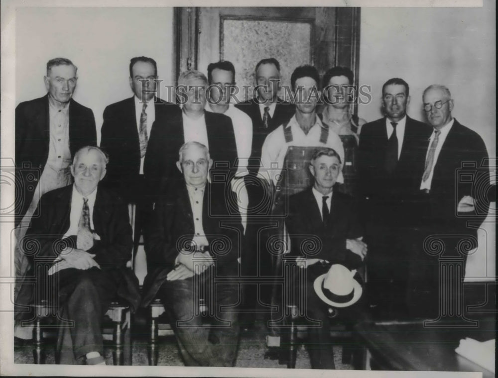 1935 Press Photo Farm Foreclosure Gall, Holman, Arnold, Crowley, Hixson,