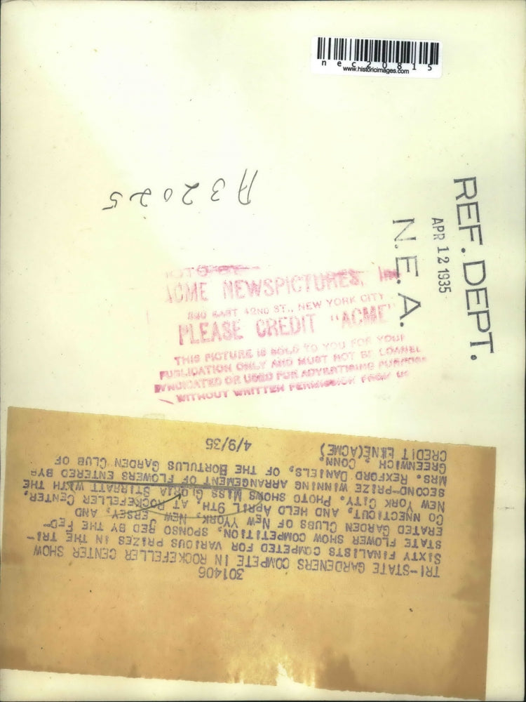 1936 Press Photo Miss Gloria Stirratt 2nd Prize Winning Floral Arrangement