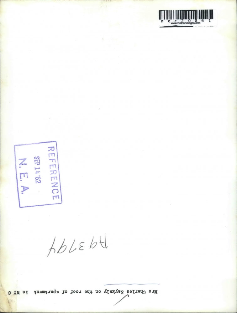 1962 Press Photo Mrs. Charles Saykaly in Rooftop Garden