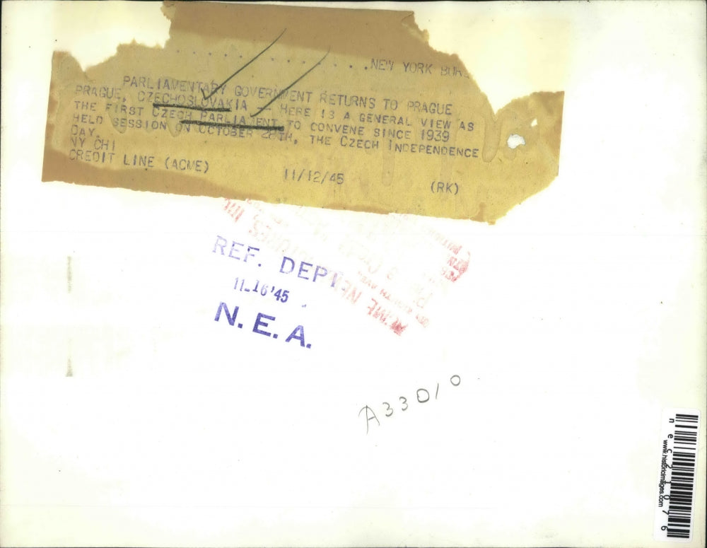 1945 Press Photo View Of Crowd At First Czech Parliament After WWII IN Prague