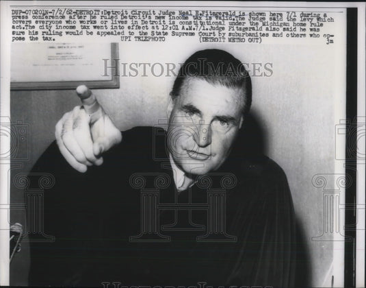 1962 Press Photo Detroit Circuit Judge Neal Fitzgerald Validated Detroit Tax